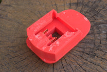 Load image into Gallery viewer, DIY Adapter for Milwaukee M18 18V Battery to Hart 20V Power Tool - Interchange Batteries Between Brands - Single Battery Does It - EveryThang3D