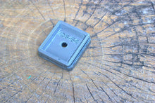 Load image into Gallery viewer, Quick Release Plate QS-64 (PT+) for Vanguard VEO Tripod - Lightweight - Compatible with Arca-Swiss Ball Head and Pan Head - EveryThang3D