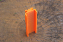 Load image into Gallery viewer, Blasters3D Top Nerf Rail (5-Slots) for Zuru X-Shot Reflex 6 and Adventure Force Destroyer Revolver Blasters - Clip On Performance Mod for Foam Dart Toy - No Tools Needed