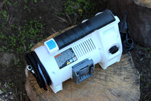 Load image into Gallery viewer, DIY Adapter for DeWALT 20V MAX Battery to Hart 20V Power Tool - Interchange Batteries Between Brands - Single Battery Does It - EveryThang3D