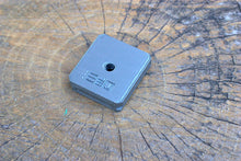 Load image into Gallery viewer, Quick Release Plate QS-64 (PT+) for Vanguard VEO Tripod - Lightweight - Compatible with Arca-Swiss Ball Head and Pan Head - EveryThang3D