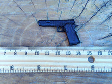 Load image into Gallery viewer, J.W. 2011 Combat Master Pistol 1/6 Scale Miniature Gun Replica