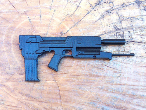 1:6 Scale M95A1 Phased Plasma Rifle Miniature Replica - 40 Watt Gun Prop - Science Fiction