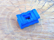 Load image into Gallery viewer, AirPower3D Back-to-Back (3-Slots) Picatinny Rails Adapter (PT+)