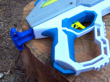 Load image into Gallery viewer, Blasters3D M27 Priming Handle (PT+) for Hyper Rush-40  - T-Pull T-Grip Charging Grip Mod for SciFi Pistol Blaster Toy Gun