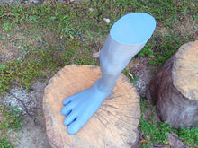 Load image into Gallery viewer, Legs for EveryThang3D Life-Size 4.5&#39; Tall Area 51 &quot;The Grey&quot; Statue - Roswell Grays New Mexico - Unidentified Flying Object UFO